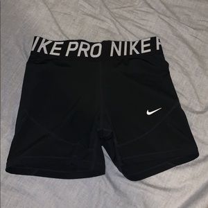 Black Nike Pros